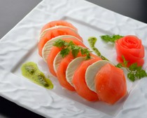 Teppan Matsuzakaya_Fruit Tomato and Mozzarella Caprese