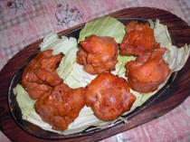 Indian Restaurant ANAND_The aromatic Chicken Tikka features chicken meat with a nice chewable texture and just the right amount of spice.