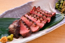  Savor the delicious flavor of the ingredients and enjoy the exquisite melt-in-your-mouth texture of the "Extra Thick Charbroiled Tongue" 
