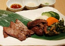  Charbroiled set meal of premium beef tongue and tenderloin  