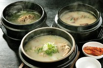 Súp Seolleong (với cơm và kim chi)