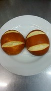 Steak and Hamburg Steak Outburst & Ponta_Recommended: 2 pretzel rolls