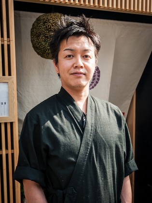 Fujiya Kyoshoku_FUJIWARA TAKASHI