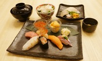 Otaru Masazushi Main Branch_"Masazushi Set" 8 pieces of nigiri sushi x squid somen noodles - a greedy set that lets you enjoy Masazushi