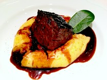 Ostu_"Brazzato al Barolo" made with domestic beef cheek meat