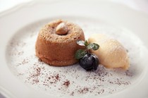 Ostu_"Tortino" is a dessert made with Piedmont specialties.