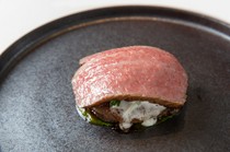 Kobe Kitano Hotel French Restaurant Ash_The main dish "Kobe Takami Beef" continues to evolve every day in pursuit of the ultimate flavor.