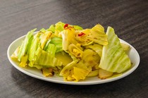 USHIGORO Bambina Shibuya Branch_Anchovy Cabbage