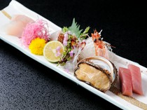 Awabi Japanese Restaurant Nishikiryu_Be sure to try the "Assorted Sashimi" for a taste that melts in your mouth.