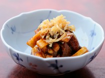 Dozeu Iidaya_The "Nuta" is made with a secret miso recipe that is only passed down to the proprietress.