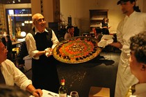 Tsukishima Spanish Club_Our specialty "special paella" cooked in a large pot