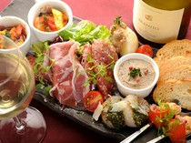 trattria e bar Buono！_"Assortment of 7 types of appetizers" made with fresh ingredients purchased that day