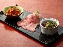 Yoroniku_"Cold Assortment" - 3 types of appetizers that highlight the chef's meticulous work