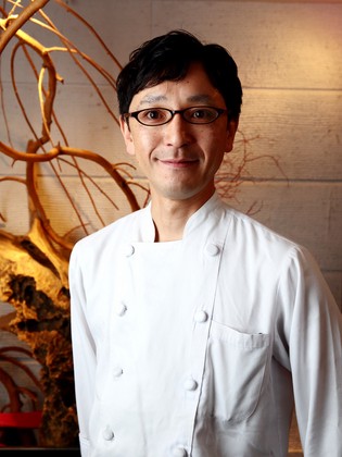 Yoroniku_HANDA TOMOAKI