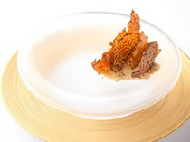 Le Jardin Gourmand_"Foie gras sable and shiitake mushroom chips"