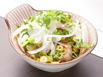 Hassho_"Sujipon" is beef Achilles tendon stewed until tender in a pressure cooker.