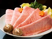  尽享优质肉的美味。“仙台牛寿喜烧（单品）” 