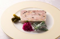 Kitajimatei_Pheasant and foie gras terrine from Nagano and Shinshu, with the aroma of truffles