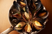 El Pulpo_Mussels stewed in sherry wine