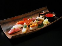 Otaru Masazushi Zenan_12-Piece Nigiri "TAKUMI" - A Selection of Ezo Sushi Packed with Hokkaido