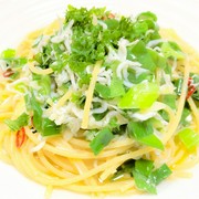 Tante Grazie_Spaghetti with whitebait and Kujo leeks and peperoncino