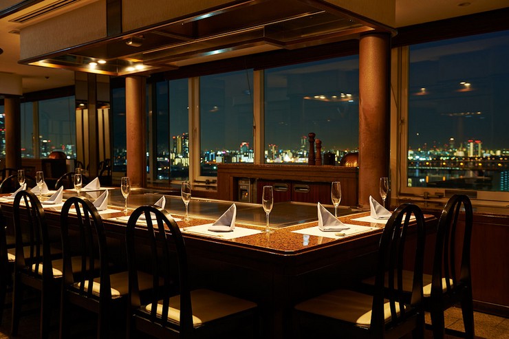 Restaurant view