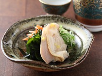 Sushi Fujita_Boiled Clams with Kyoto Heirloom Vegetables and Wakame Garnish - Take in the season's aromas. (sample of the course meal)