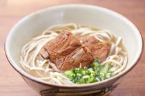 Yagiya_The signature dish "Hon Soki Soba" is a simple broth with the chef's particular attention to detail.