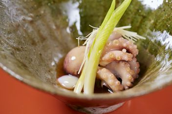Nuji