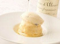 Salle a Manger_Savarin served with rum raisin ice cream