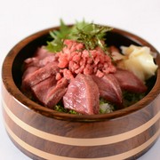  Tekone 壽司（櫻花 tekka 碗） 