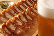  飲料套餐（5個水餃、毛豆、生啤酒） 