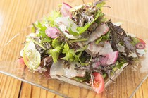 Takeru Quindici_Local fish carpaccio salad with exceptionally fresh seafood and vegetables