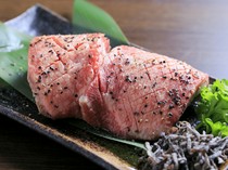 Yakiniku Kobo Shinki Oita Miyako-machi branch_Many female fans! The rare "Extremely Thick Cut Tongue Steak" can only be taken from two pieces per cow.