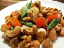 Chugoku Ryori Koka_Stir-fried chicken and cashew nuts