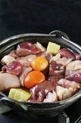 Yokohama Torigin Minato Mirai branch_"Chicken Hotpot" with a sweet sukiyaki-style sauce that will whet your appetite