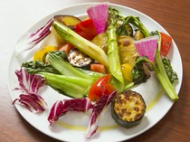 Tanta Felicita_Homemade Bagna Cauda with various seasonal vegetables