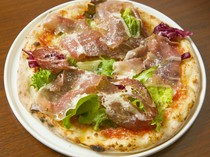 Tanta Felicita_An original menu that can only be enjoyed here: "Pizza T.F.S. (Tanta Felicita Special)"