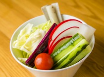 Ice cream & cafe with rice (Rokukakutei)_"Vegetable platter" uses as many pesticide-free vegetables as possible