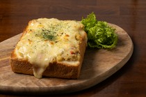 Gyuniku Senmonten KAZU ~Beef Dinning~_KAZU-style pizza potato bread