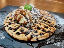 Gyuniku Senmonten KAZU ~Beef Dinning~_waffle