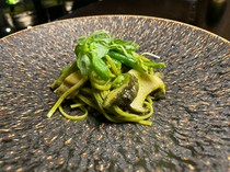 Charcoal grilled steak and wine obiobi_Turban shell pesto