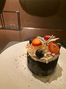 Charcoal grilled steak and wine obiobi_Special ice cream cake (with message) for birthdays, anniversaries, etc.
