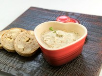 le Bistro Montmartre_A blend of several fresh meats, "Okinawa Pork Rillettes" is a must-try with bread and wine.