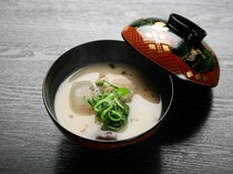 Seiwasou_Soup bowl - The chef's artisan handiwork shines through. The feeling of happiness spreads.