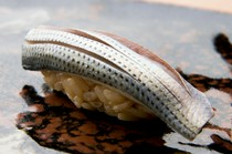 Sushi Yoshida_Enjoy the unique chewy and sticky texture of "Kohada Nigiri"