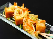 OISHI KOMACHI SHINSEN_"Sweet and Sour Marinated Atsuage (deep-fried tofu)" is the perfect bite-sized snack for a hot summer day