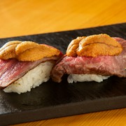 Niku-zushi Teppanyaki Shabu-Shabu - ZUISHO-_Beef sushi topped with sea urchin, 1 piece