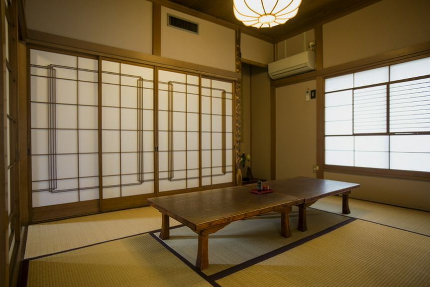 包房
