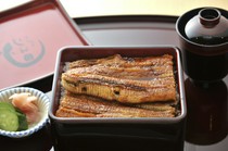 Unagi-Jinta_鰻魚[特選]（附湯和醃菜）